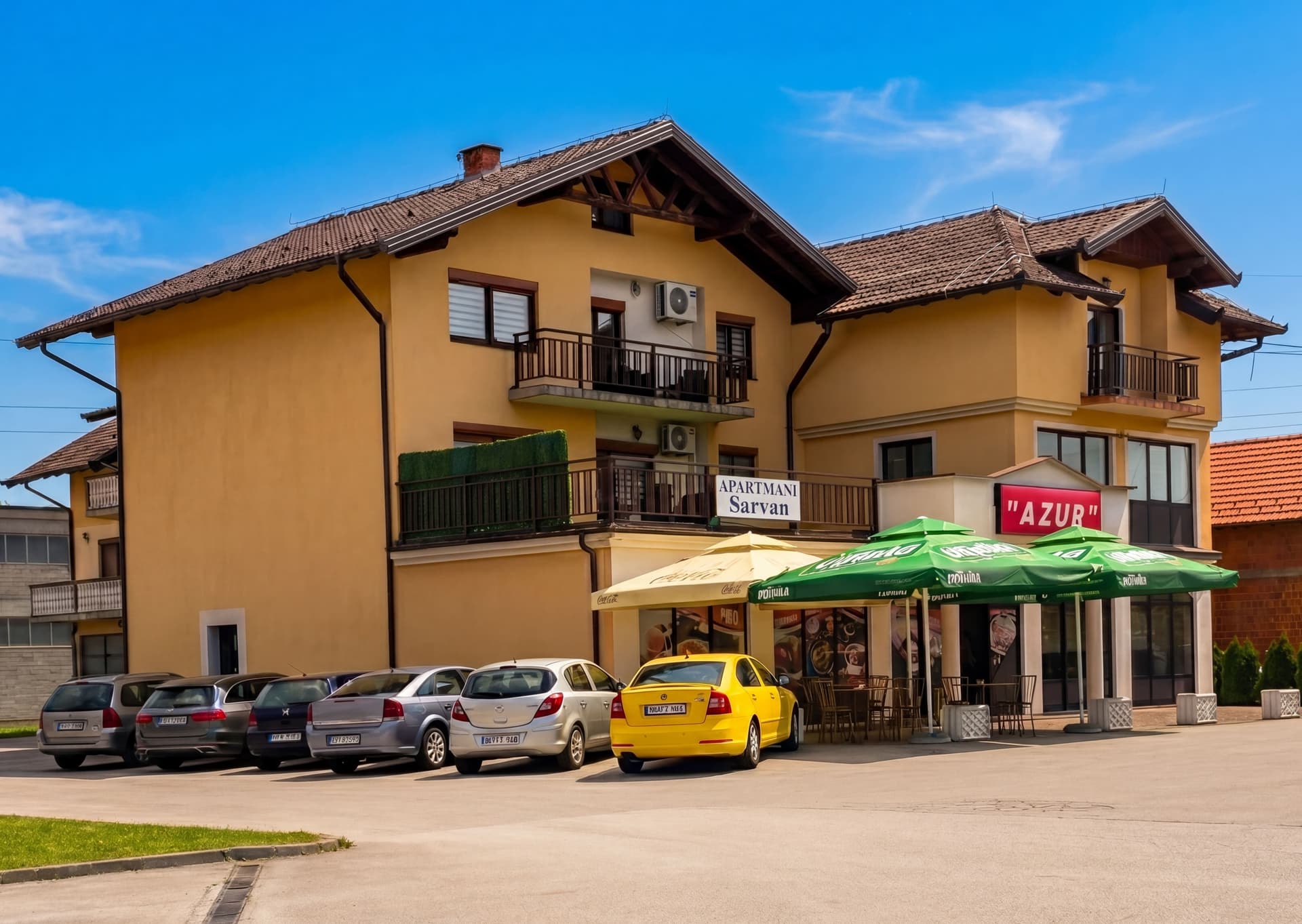 Apartmani Sarvan eksterijer